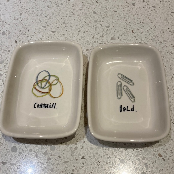 Set of 2 Dishes Holder for Paper Clips Elastic Knick Knacks - Picture 2 of 8